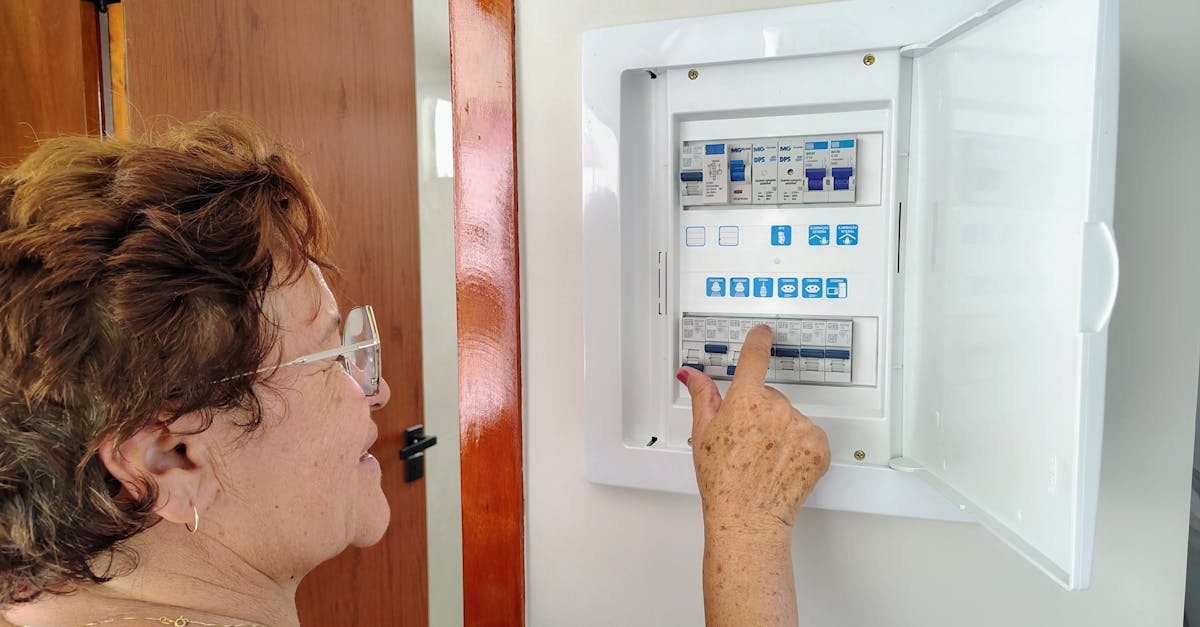The Role of Professional Electricians in Circuit Breaker Upgrades